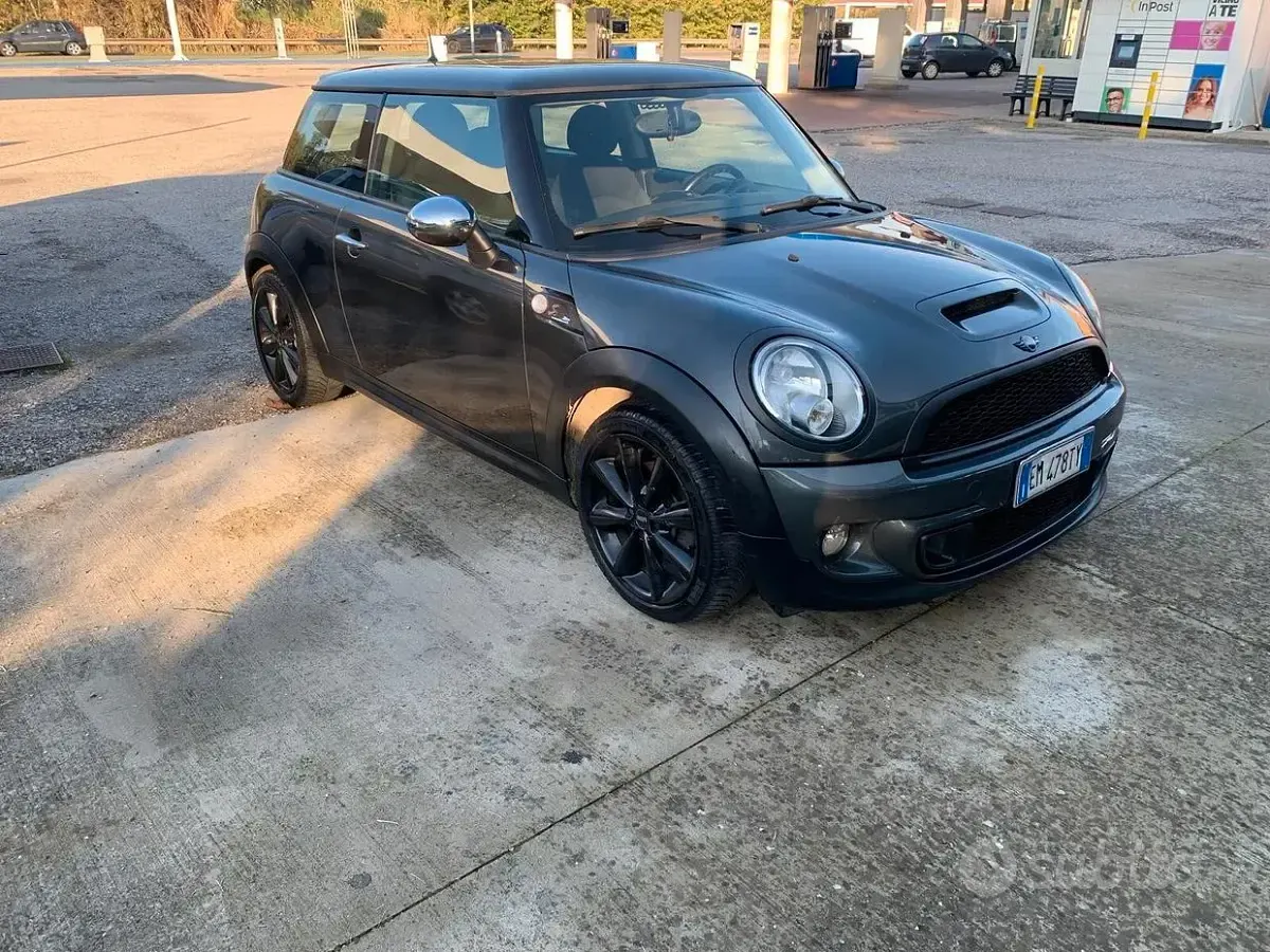 Begagnad Mini Cooper SD 143 HK (105 kW) 2012 Grå Halvkombi