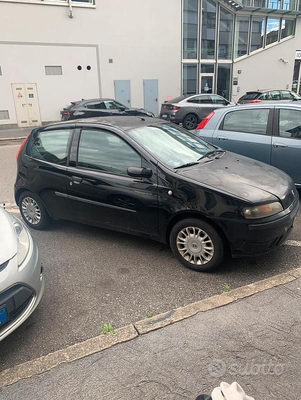 Usata Fiat Punto 2001 Nero Utilitaria