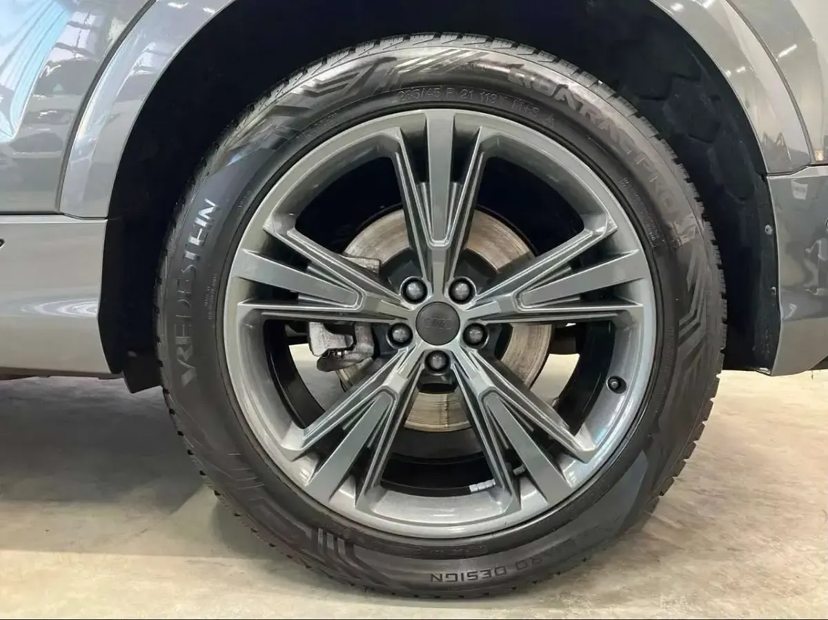 Usata Audi Q8 S-Line 286 CV (210 kW) 2025 Other SUV