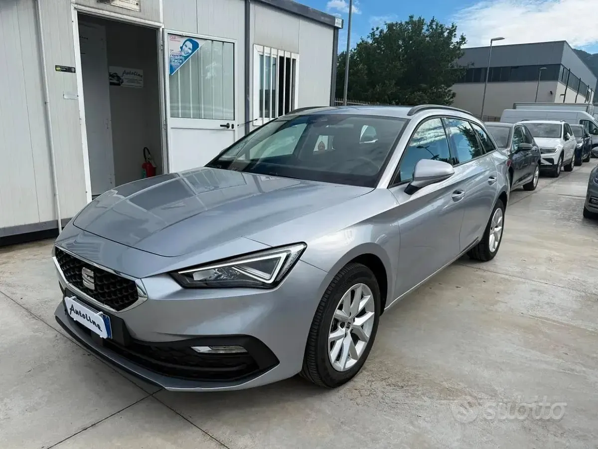 Usata Seat Leon Style 150 CV (110 kW) 2023 Grigio Station wagon
