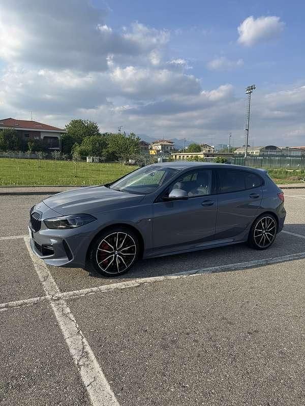 Usado BMW 118 M Sport 150 CV (110 kW) 2023 Utilitario