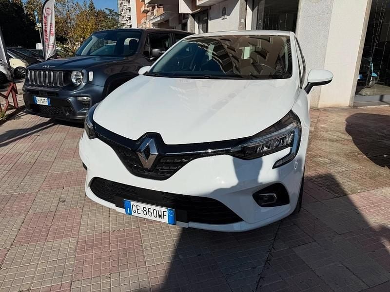 Bianco Usata 2021 Renault Clio V Tre volumi | 12.490 € (Ottimo prezzo) - Immagine 1/4