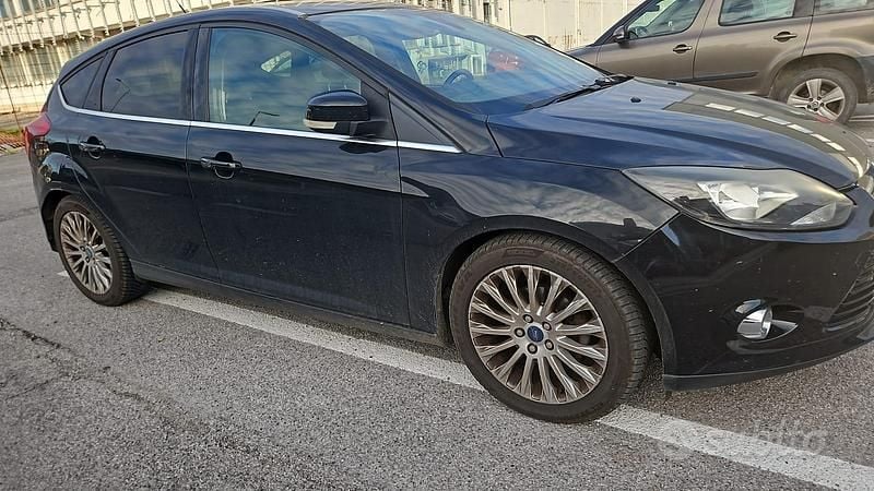 Usata Ford Focus Titanium 115 CV (84 kW) 2011 Nero Berlina