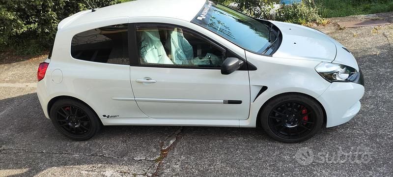 Usata Renault Clio II R.S. 200 CV (147 kW) 2009 Bianco Berlina