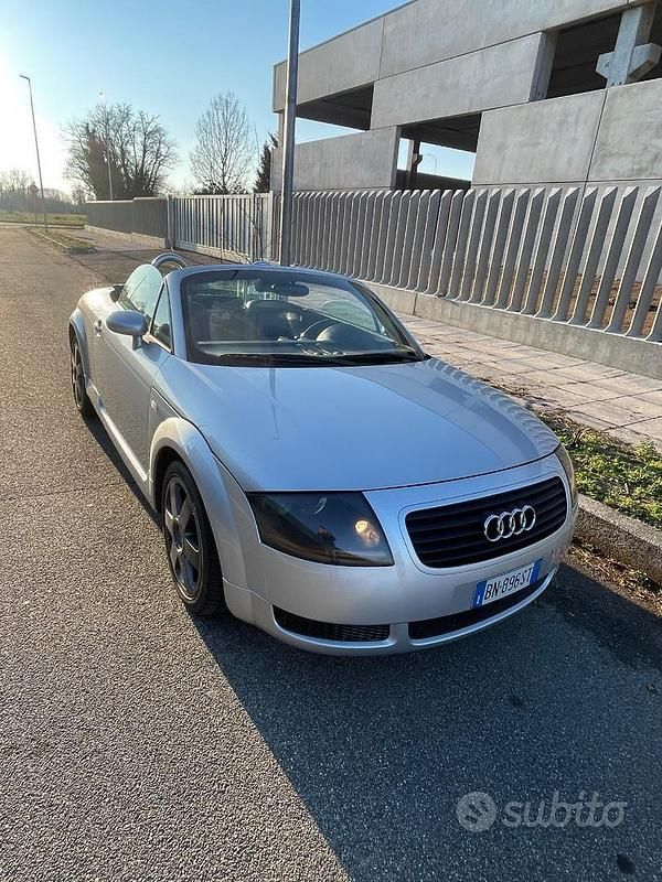 Usata Audi TT Roadster 180 CV (132 kW) 2000 Grigio Cabrio