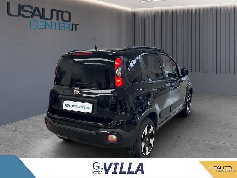 Usata Fiat Panda Cross Cross 70 CV (51 kW) 2024 Nero Utilitaria