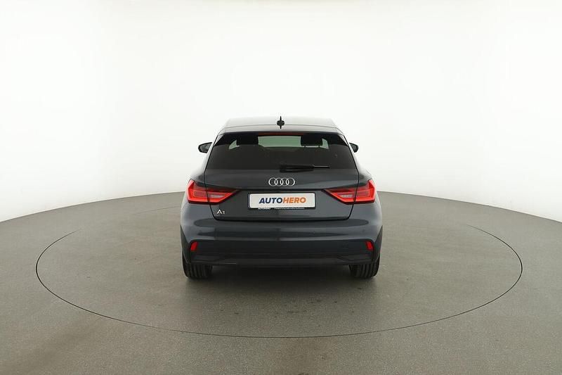 Usata Audi A1 Sportback Admired 95 CV (69 kW) 2022 Grigio Utilitaria