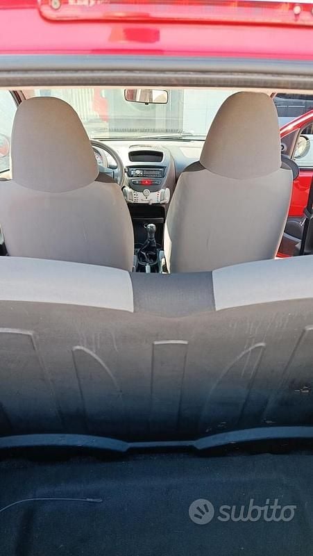 Usata Citroën C1 Attraction 68 CV (50 kW) 2013 Rosso Utilitaria