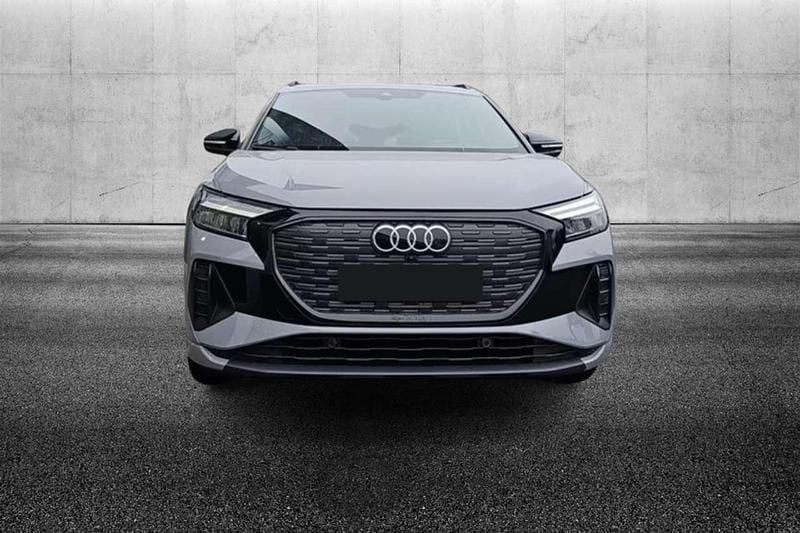 Usata Audi Q4 e-tron Advanced 69 kW (95 CV) 2022 Grigio SUV