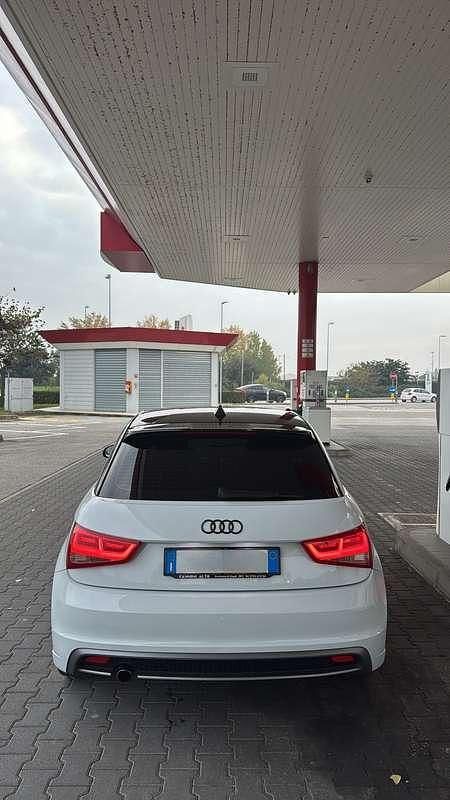 Usata Audi A1 Sportback Attraction 90 CV (66 kW) 2013 Utilitaria