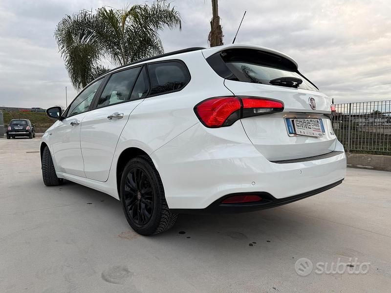 Usata Fiat Tipo 120 CV (88 kW) 2017 Bianco Station wagon