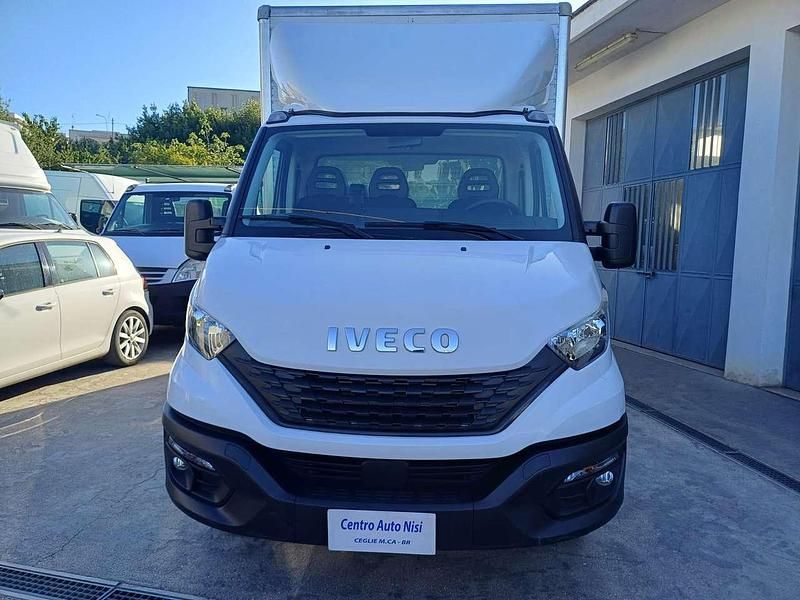 Usata Iveco Daily 140 CV (102 kW) 2022 Bianco Furgone