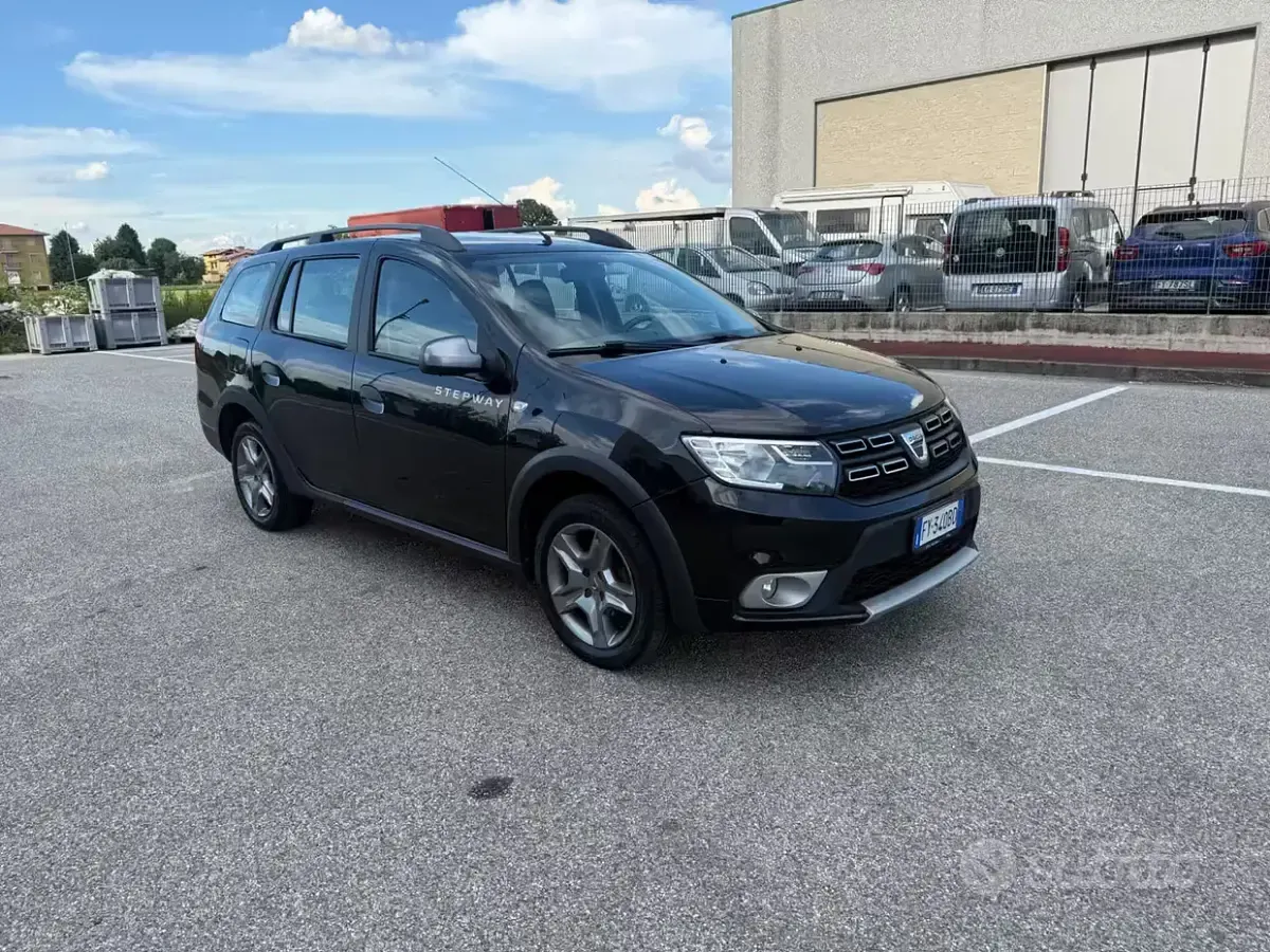 Usata Dacia Logan MCV Stepway 95 CV (69 kW) 2019 Grigio Station wagon