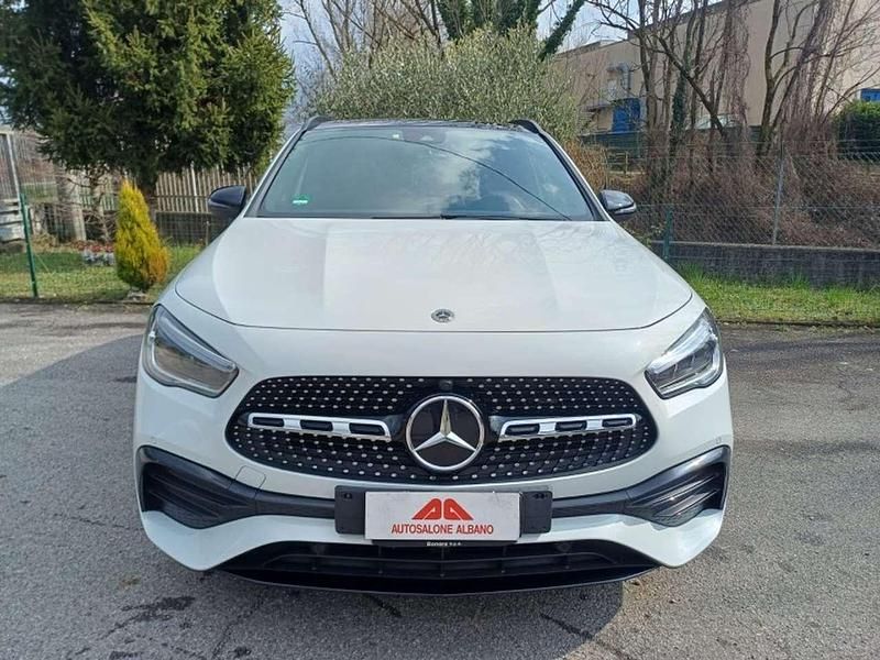 Usata Mercedes GLA200 AMG line 150 CV (110 kW) 2022 Bianco polare SUV