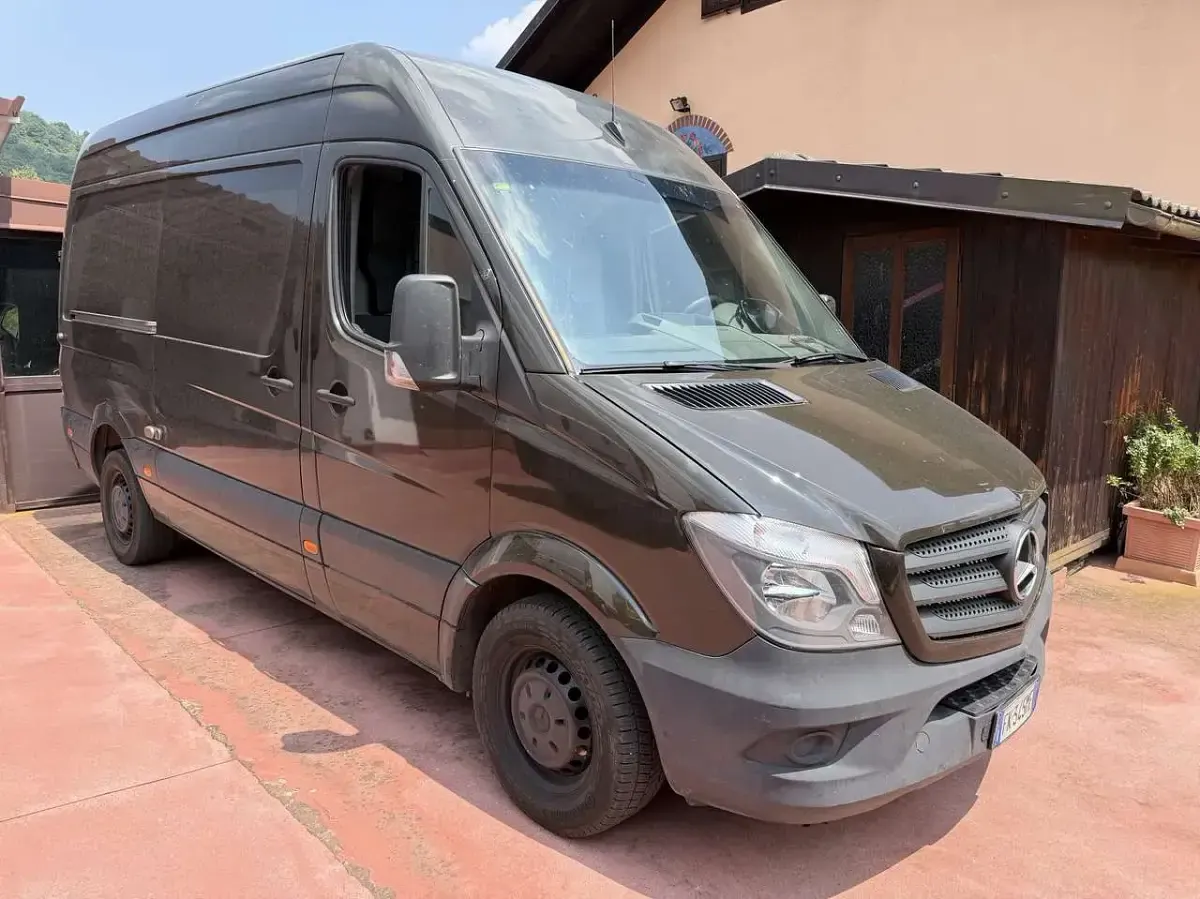 Usata Mercedes Sprinter 140 CV (102 kW) 2017 Marrone Furgone