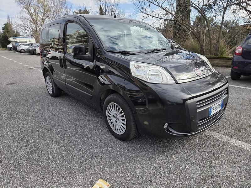 Usata Fiat Qubo Trekking 75 CV (55 kW) 2016 Nero Monovolume