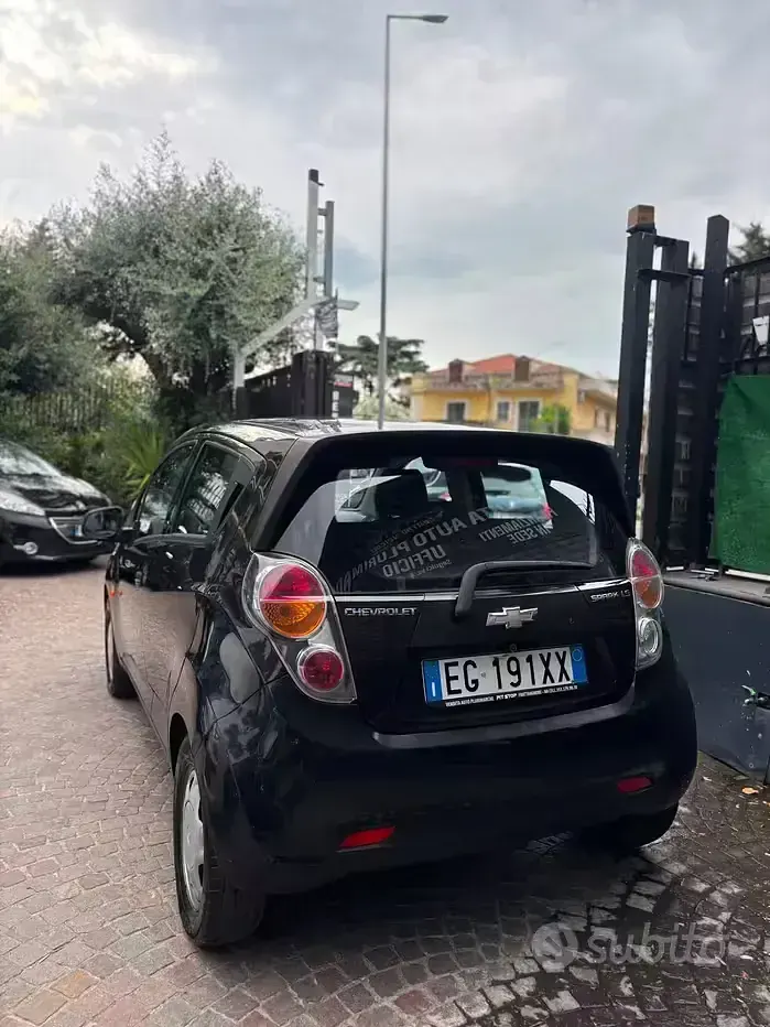 Usata Chevrolet Spark LS 65 CV (47 kW) 2011 Nero Utilitaria