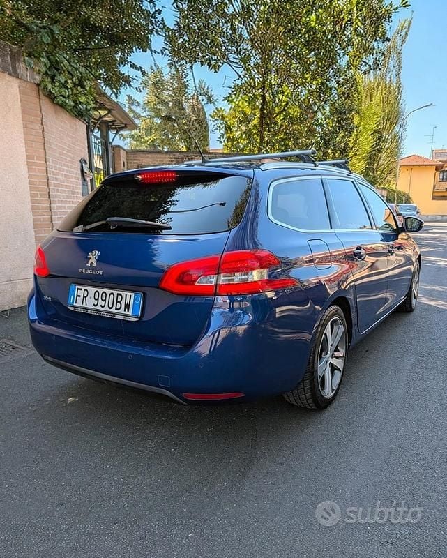 Usata Peugeot 308 Allure 130 CV (95 kW) 2018 Blu Station wagon