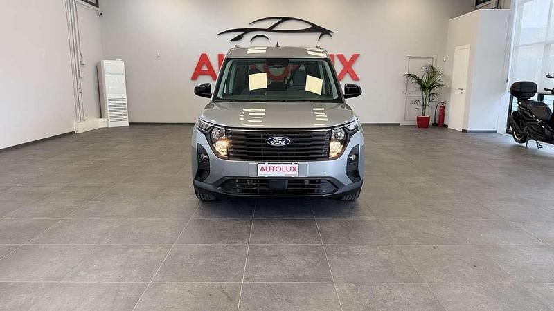 Usata Ford Tourneo Courier Titanium 125 CV (91 kW) 2025 Grigio Monovolume