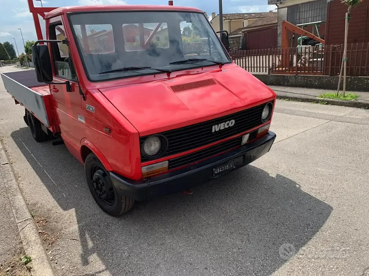 Usata Fiat Ducato 75 CV (55 kW) 1992 Rosso Furgone