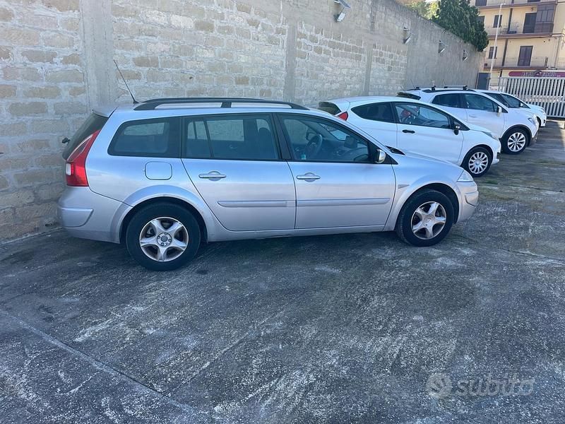 Usata Renault Mégane GrandTour 106 CV (77 kW) 2008 Grigio Station wagon