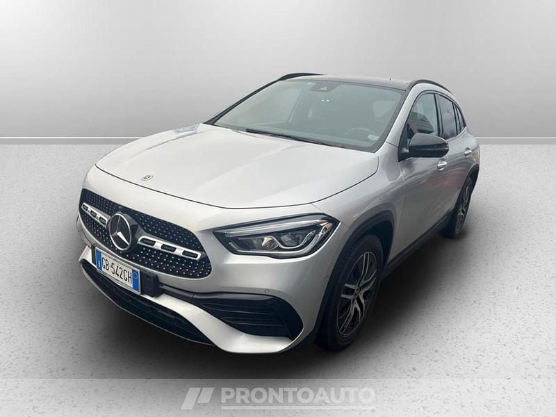 Grigio Usata 2020 Mercedes GLA200 Premium SUV | 29.500 € (Buon prezzo) - Immagine 1/4