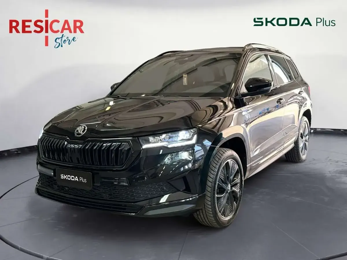 Usata Skoda Karoq SportLine 150 CV (110 kW) 2024 Nero metallizzato SUV
