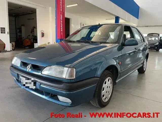 Usata Renault 19 79 CV (58 kW) 1993 Blu Berlina