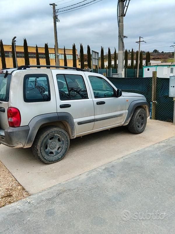 Usata Jeep Cherokee 2004 Grigio SUV