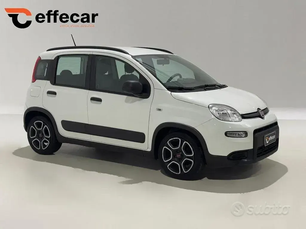 Usata Fiat Panda Sport 70 CV (51 kW) 2021 Bianco Utilitaria