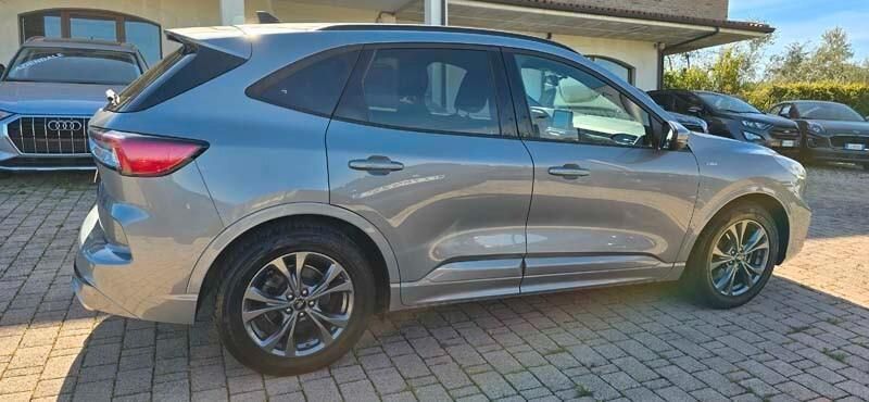 Usata Ford Kuga ST-Line 120 CV (88 kW) 2021 Grigio SUV