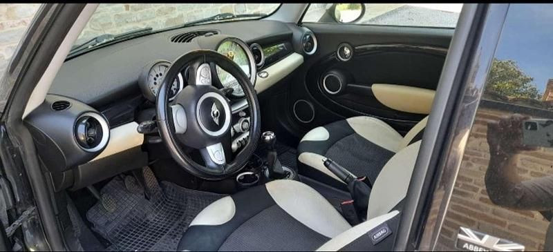 Occasion Mini Cooper D 109 ch (80 kW) 2010 Citadine