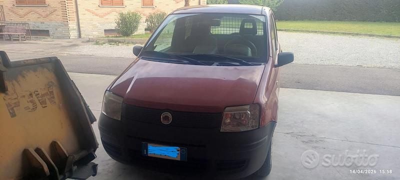 Usata Fiat Panda 70 CV (51 kW) 2009 Rosso Utilitaria