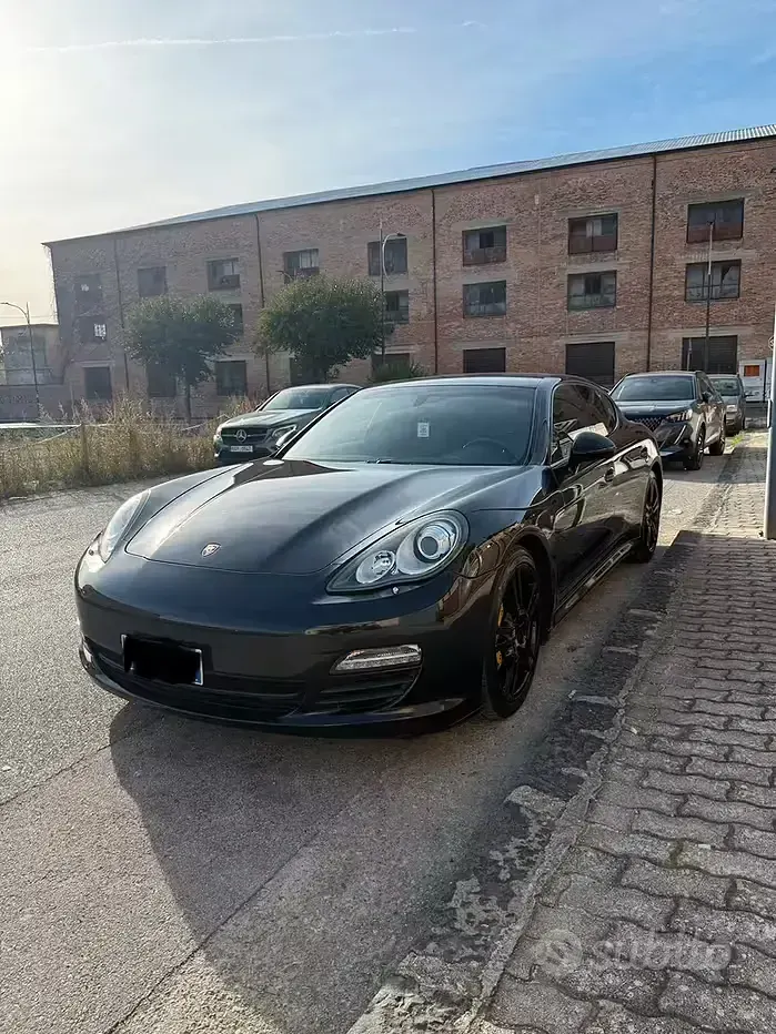 Usata Porsche Panamera 300 CV (220 kW) 2013 Nero Utilitaria