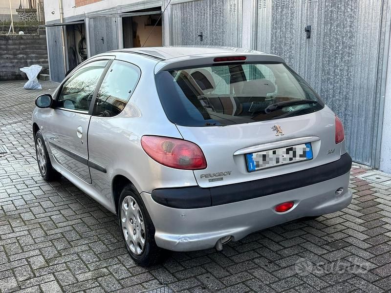Usata Peugeot 206 S 60 CV (44 kW) 2005 Grigio Berlina