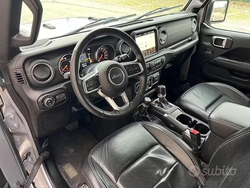 Usata Jeep Wrangler Unlimited Sahara 272 CV (200 kW) 2018 Grigio SUV