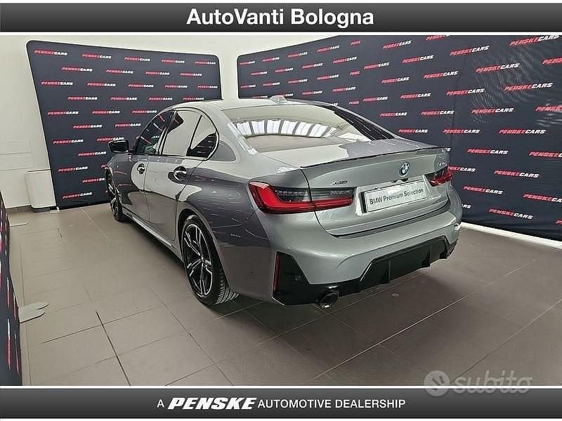 Usata BMW 320e M Sport 190 CV (139 kW) 2025 Grigio Berlina