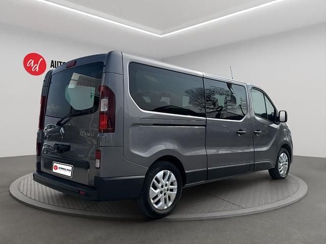Begagnad Renault Trafic Intens 145 HK (106 kW) 2018 Grå Minibuss