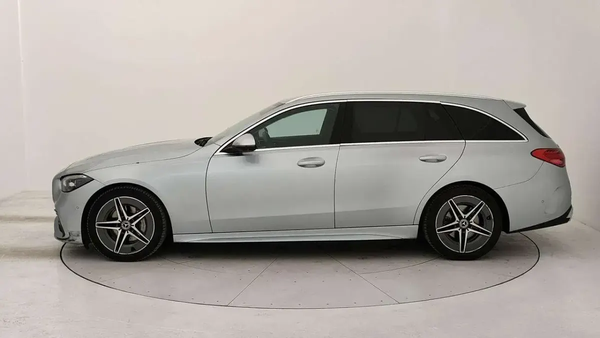 Begagnad Mercedes C220 Premium 200 HK (147 kW) 2022 Grå Kombi