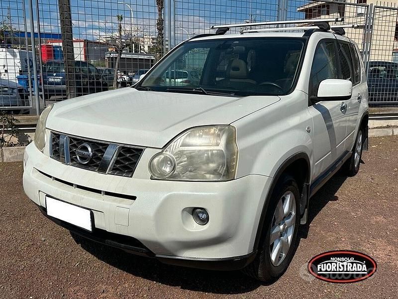 Bianco Usata 2010 Nissan X-Trail SUV | 8900 € (Molto cara) - Immagine 1/4