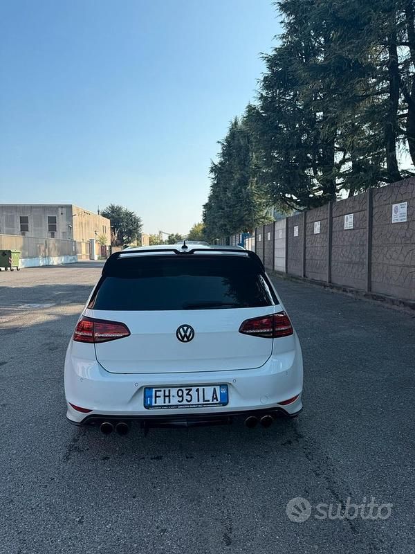 Usata VW Golf VII R-line 125 CV (91 kW) 2017 Bianco Berlina