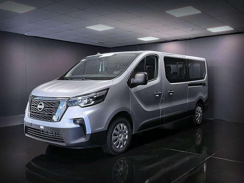 Usata Nissan Primastar N-Connecta 150 CV (110 kW) 2024 Argento Monovolume