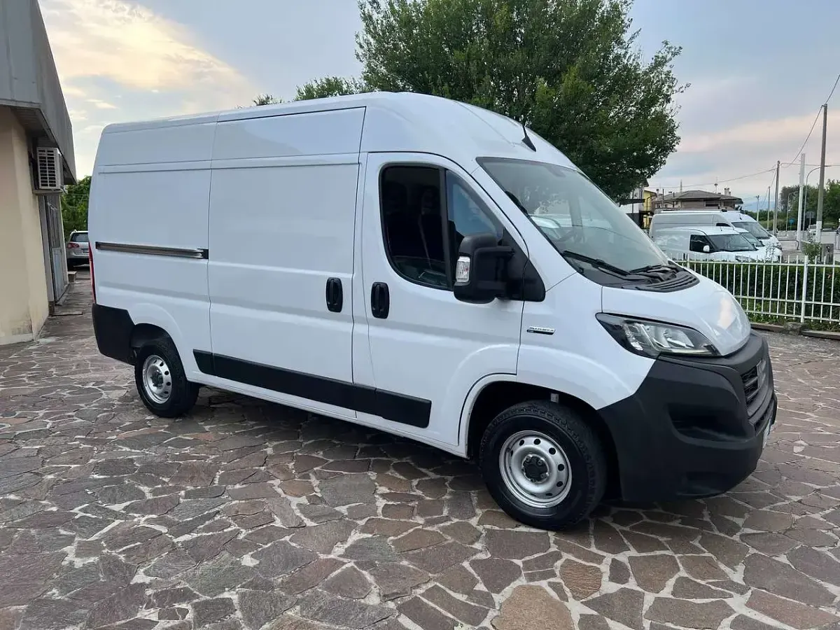 Usata Fiat Ducato 140 CV (102 kW) 2021 Bianco Furgone