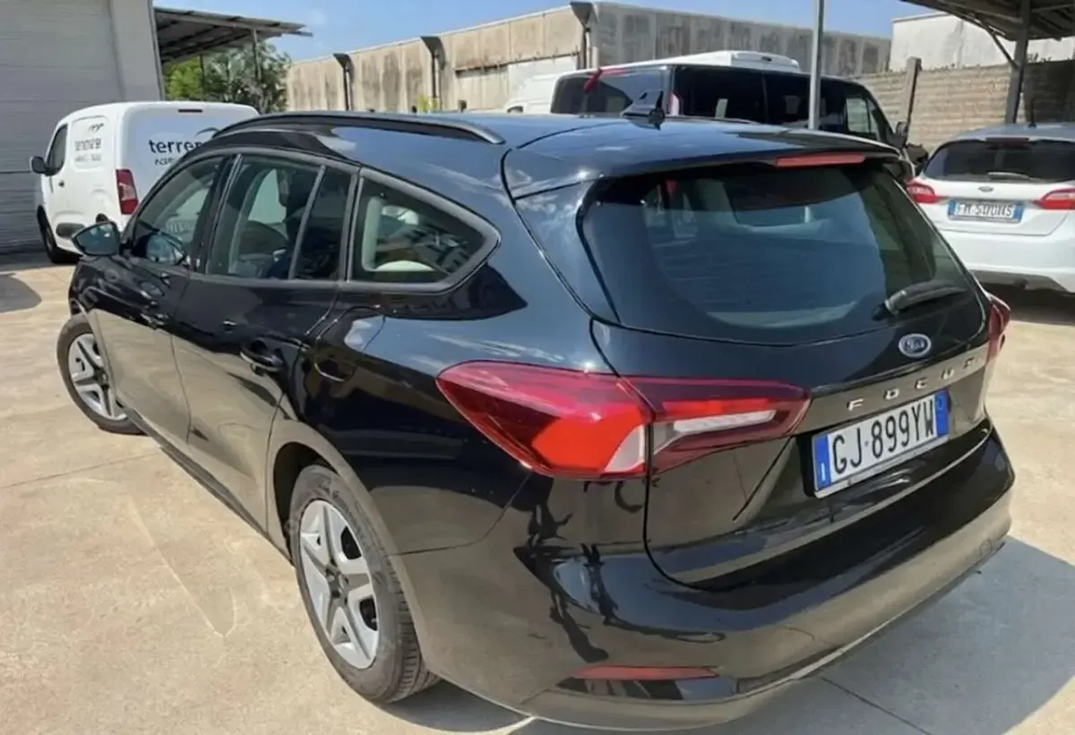 Usata Ford Focus Business Edition 120 CV (88 kW) 2022 Nero Station wagon
