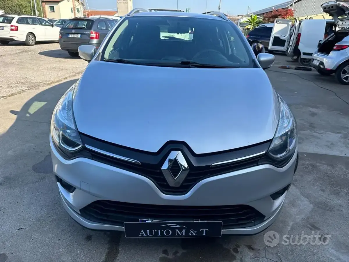 Usata Renault Clio Business 75 CV (55 kW) 2019 Grigio Station wagon