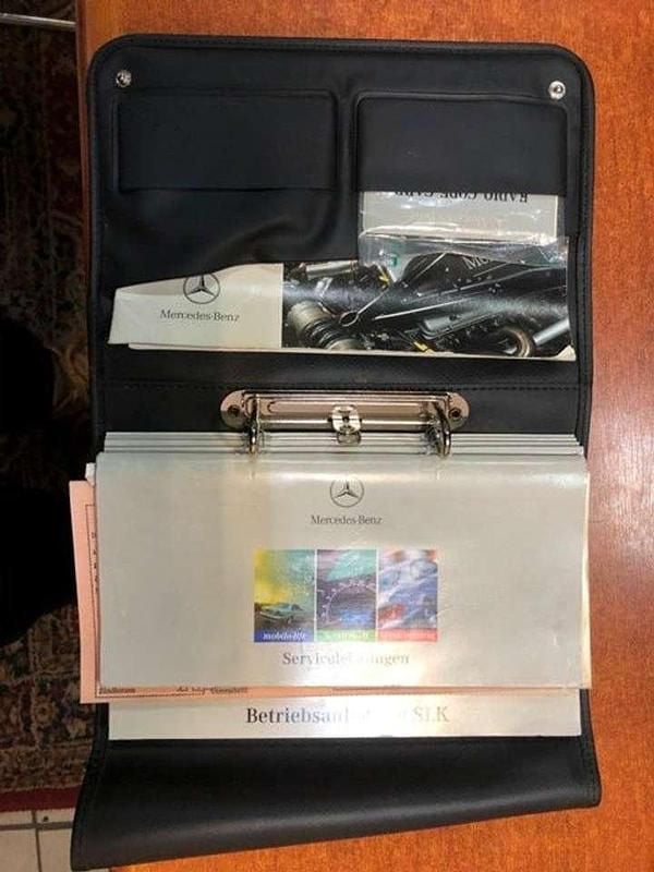 Usata Mercedes SLK230 193 CV (141 kW) 2000 Nero Cabrio