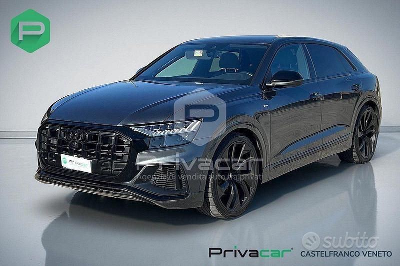 Grigio Usata 2021 Audi Q8 Sport SUV | 53.000 € (Molto cara) - Immagine 1/4