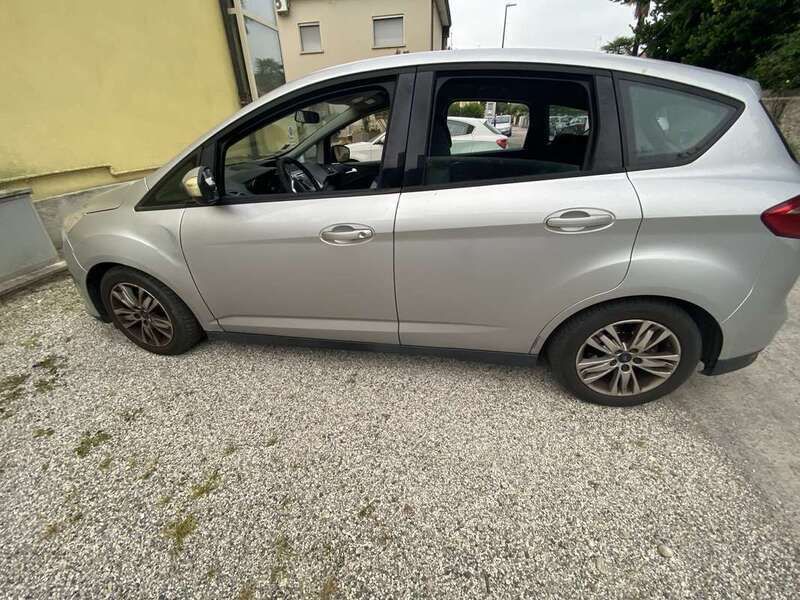 Usata Ford C-MAX Titanium 116 CV (85 kW) 2011 Grigio Monovolume