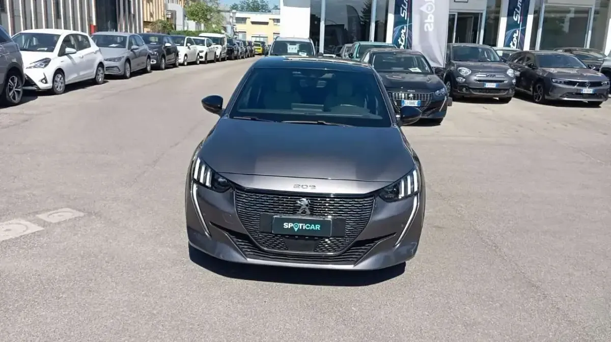 Usata Peugeot 208 GT 131 CV (96 kW) 2021 Grigio Utilitaria