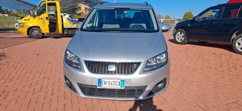 Usata Seat Alhambra Reference 140 CV (102 kW) 2011 Argento Monovolume